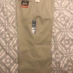 Dockers pants.New. Light beige. Size 34x29.